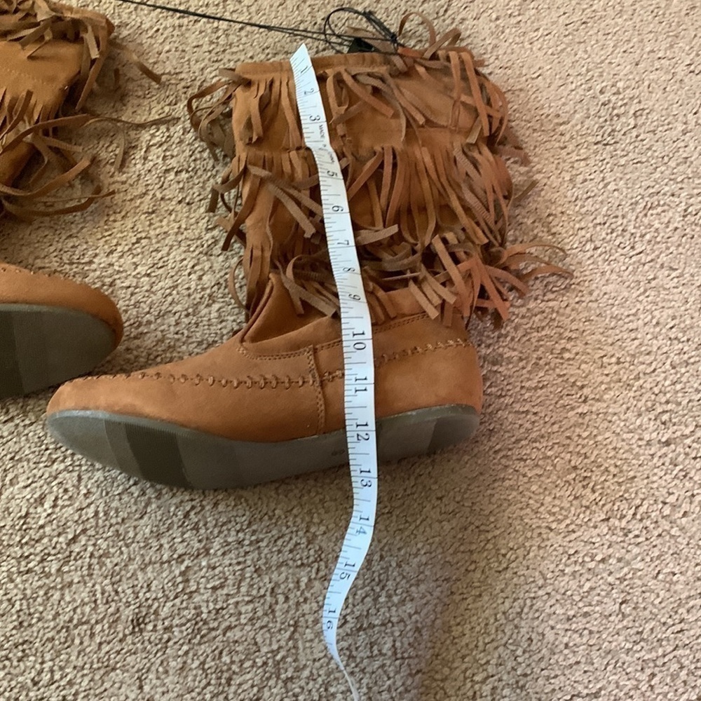 𝅺NWT fringe boots size 6 - Picture 5 of 5